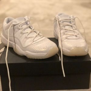 Air Jordan 11 Retro Low Premium GS Platinum White